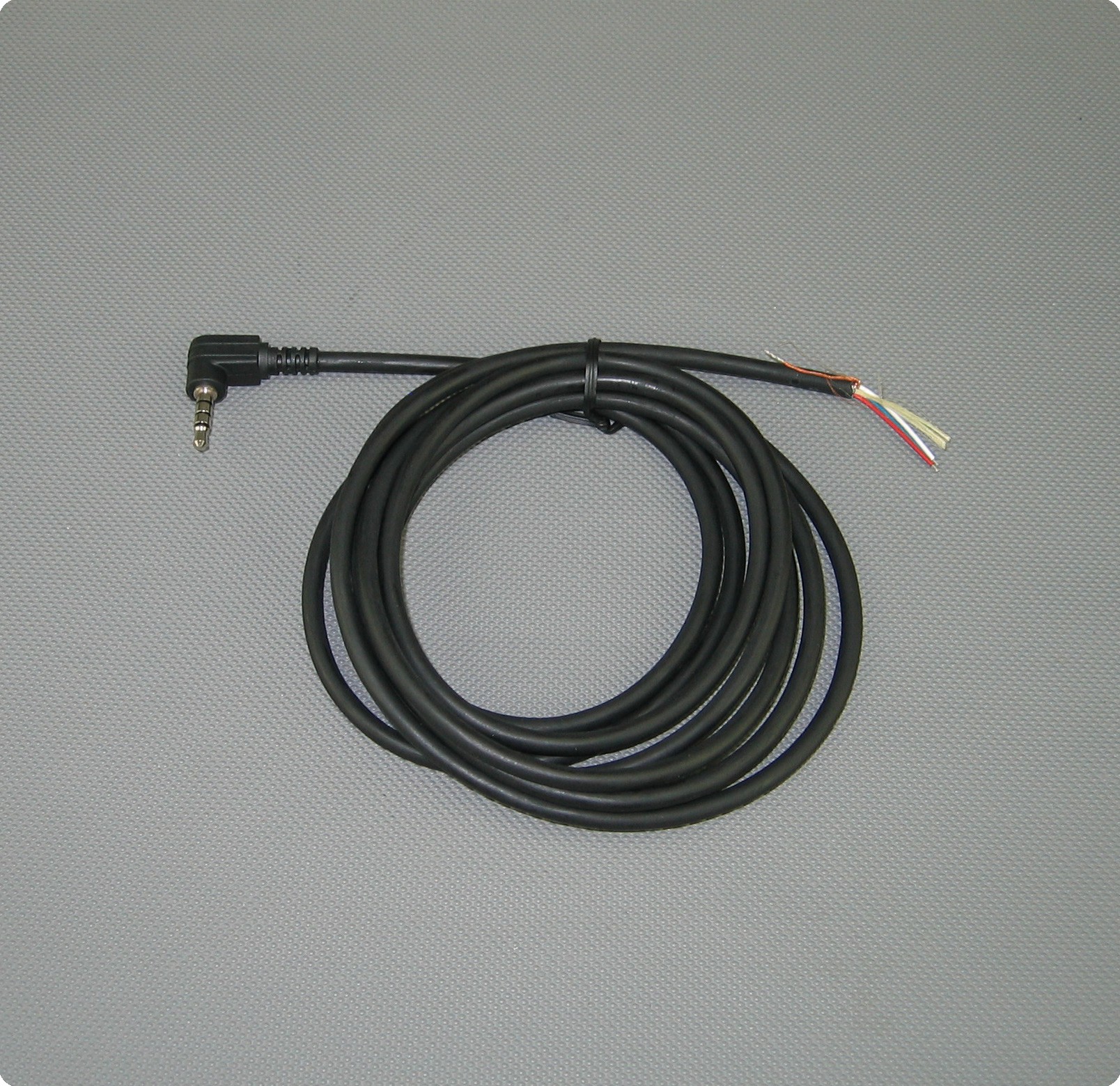 Cable con conector de 4 polos de 3,5 [mm] 4,6 [mm] / 200 [cm]