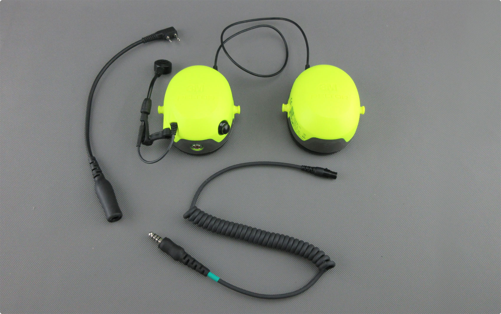 Conversión de auriculares de radio para helicópteros / aeronáutica basados en los auriculares CH-3 Flex de 3M / Peltor