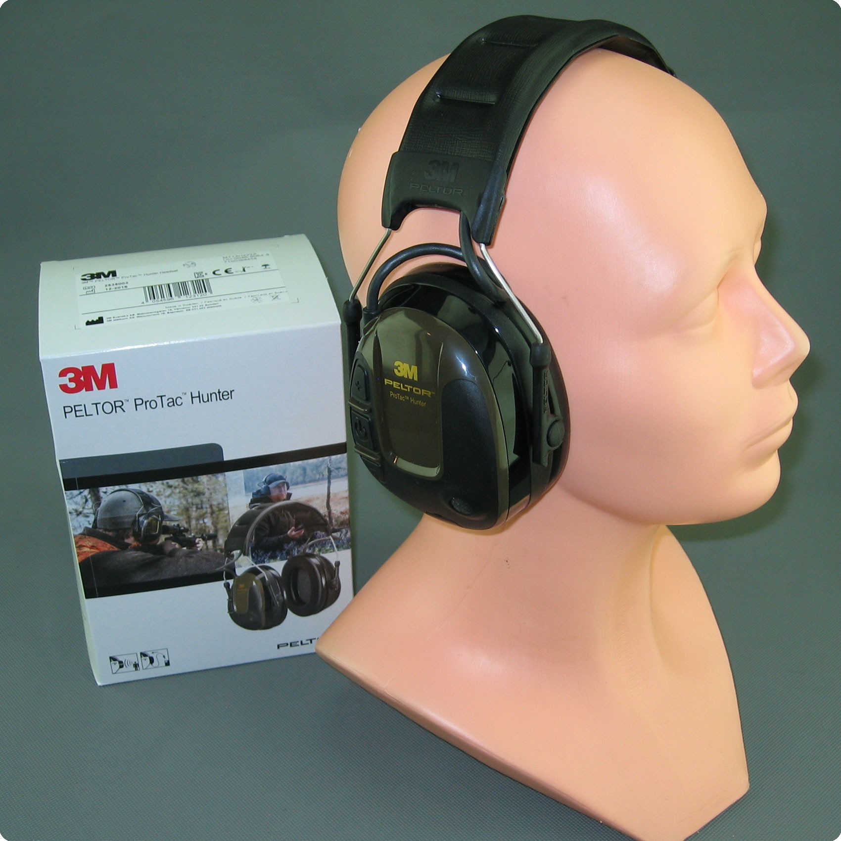 3M PELTOR ProTac Hunter MT13H222A es un protector auditivo electrónico