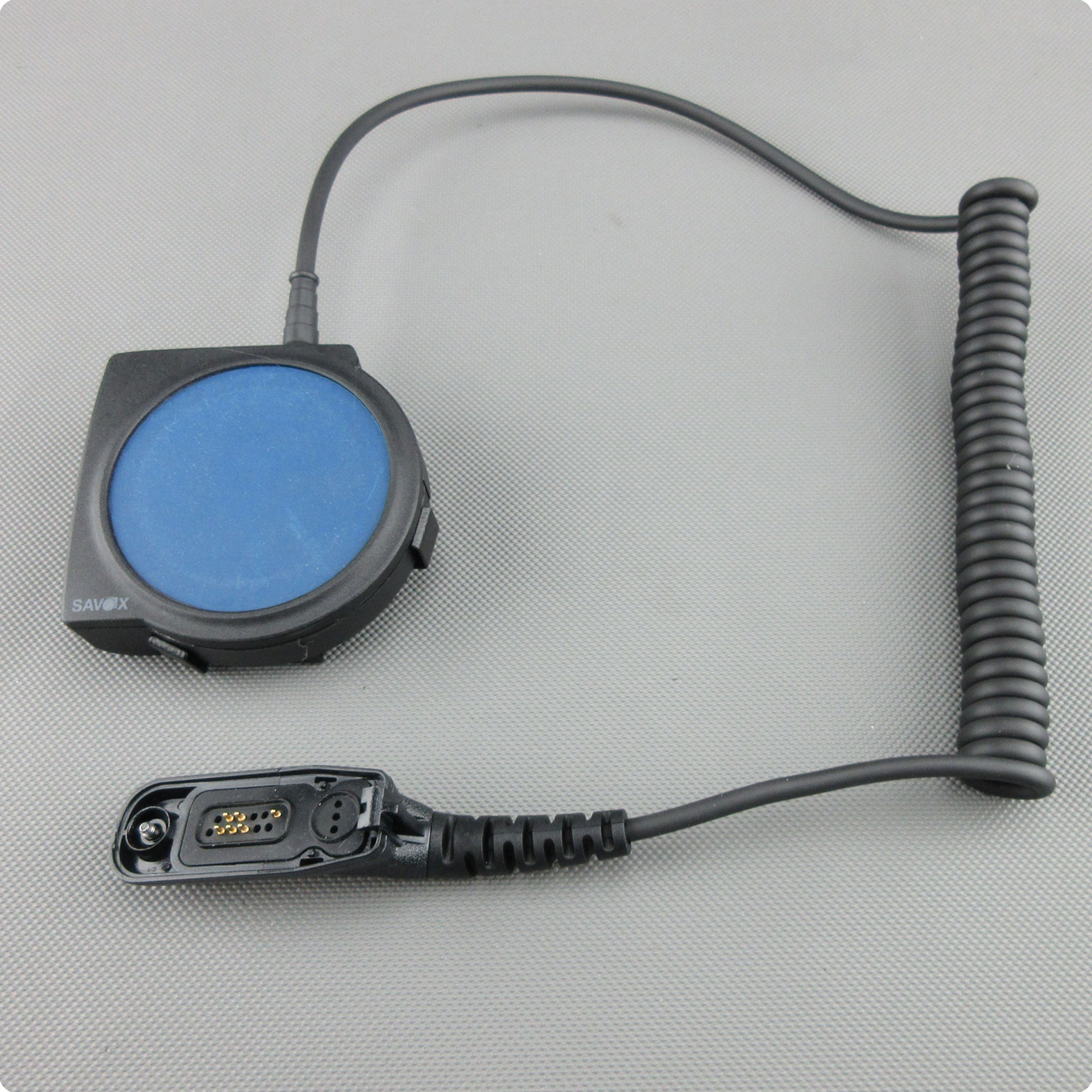 Conversión del botón SAVOX® 400 AV PTT a radio Motorola MTP850