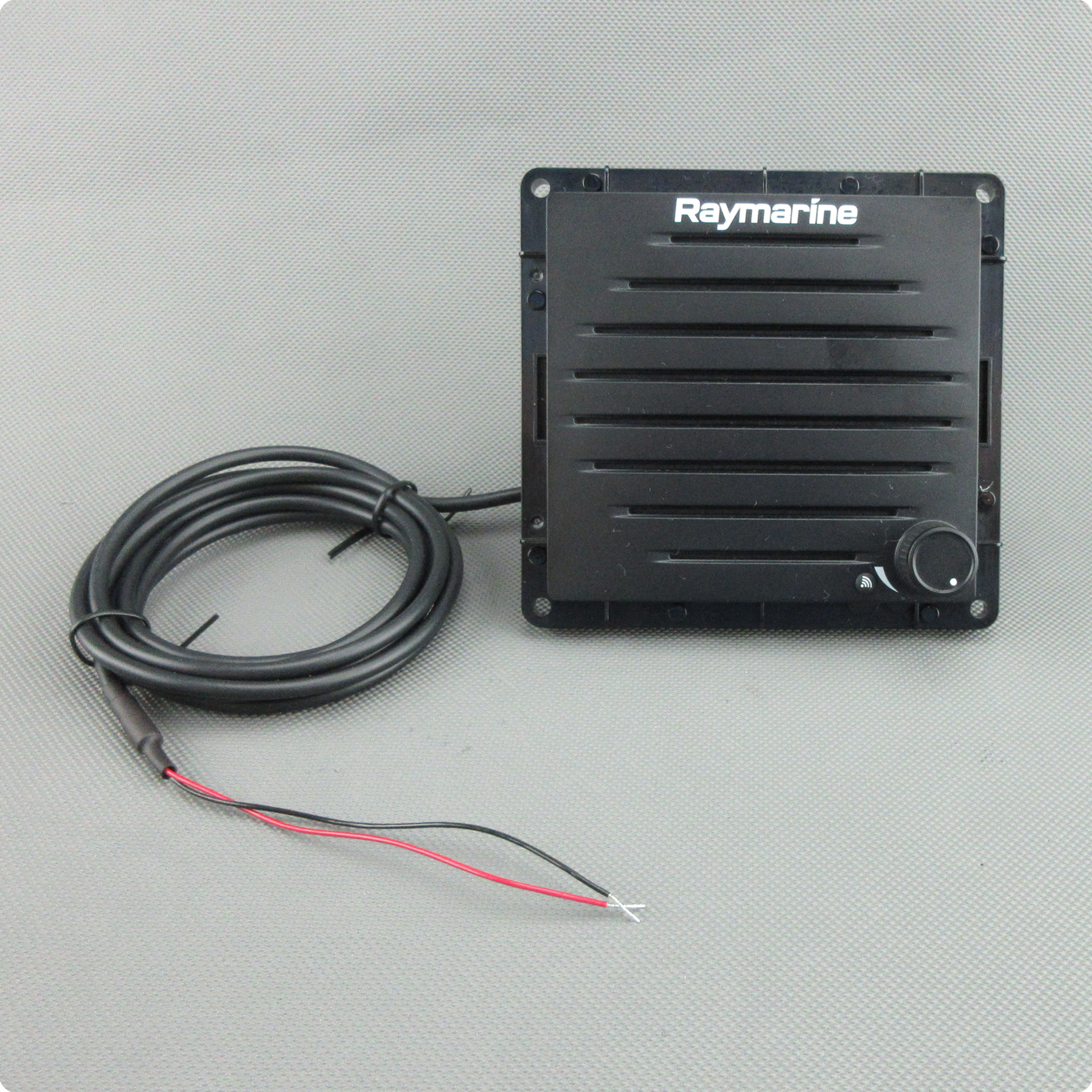 Altavoz activo Raymarine para Ray 63/73/90/91 (A80543)